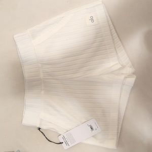 New Alo yoga ivory color shorts